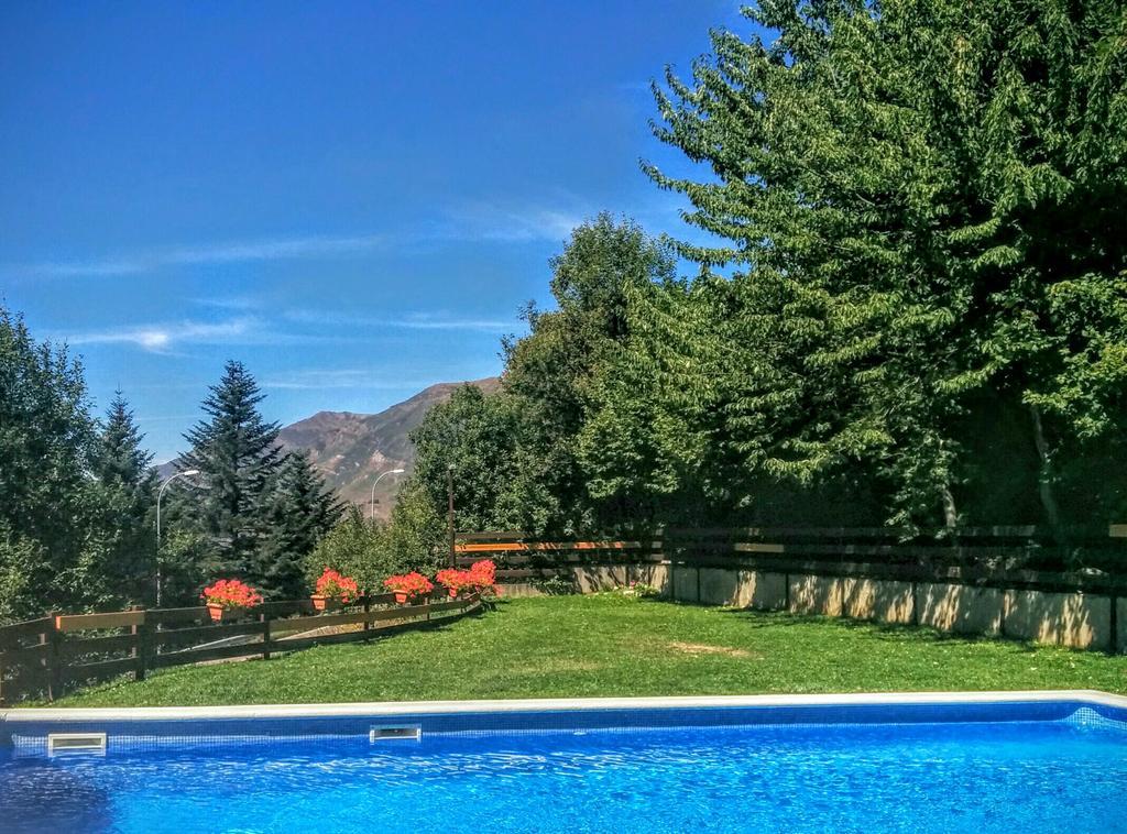Apartamentos Multibaqueira Baqueira Beret Esterno foto