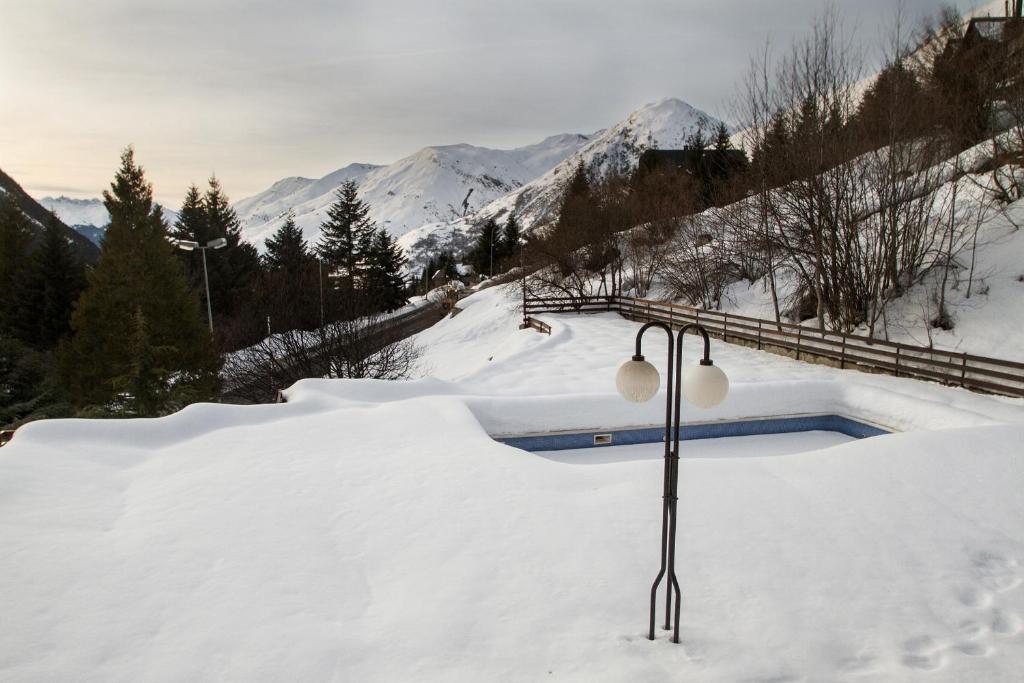Apartamentos Multibaqueira Baqueira Beret Esterno foto